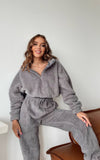 Fluffy 2-piece set with gray elastic